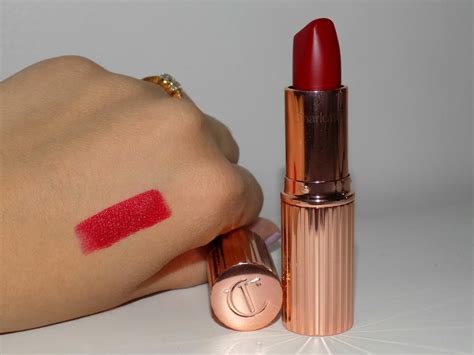 Julia Speaks: BEAUTY | Review: Charlotte Tilbury Matte Revolution Lipstick in Red Carpet Red