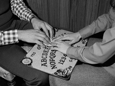 The mysterious origins of the Ouija Board - The Vintage News