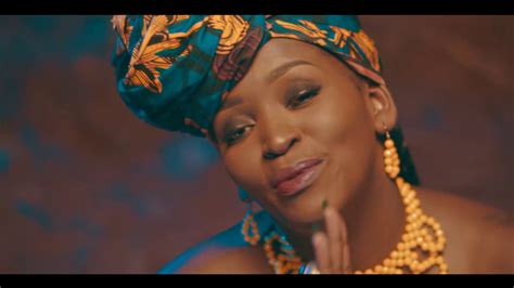 Winnie Nwagi - Olukoba (Official Music Video) - YouTube