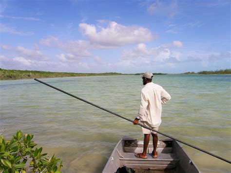 Crooked and Acklins Islands History | Island Map Publishing