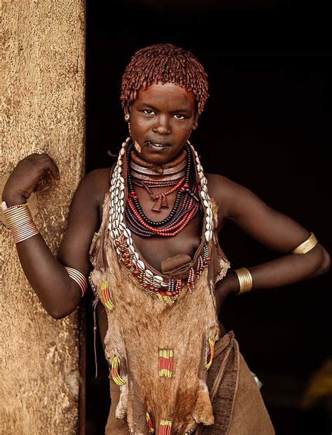 portrait-hisoo-hamar-tribe-omo-valley-ethiopia-03