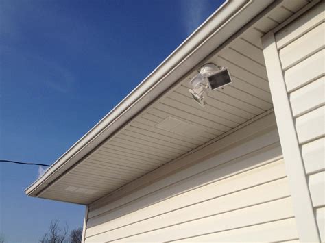 Simple Soffit Vent Installation : 7 Steps - Instructables