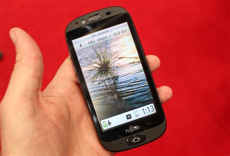 Fujitsu Stylistic S01 hands-on: A smartphone for the tech challenged ...