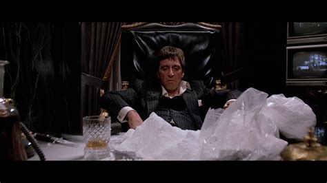 Scarface (1983) Review - DoBlu.com