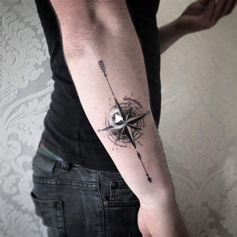 Estudio de tatuajes hecho a sí mismo en Berlín Prenzlauer Berg | Compass tattoo, Tattoos for ...