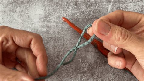 How to Slip Knot Onto Your Crochet Hook - Off the Beaten Hook