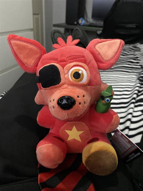 Anyone know how much the rockstar foxy plush would go for? : r/fivenightsatfreddys