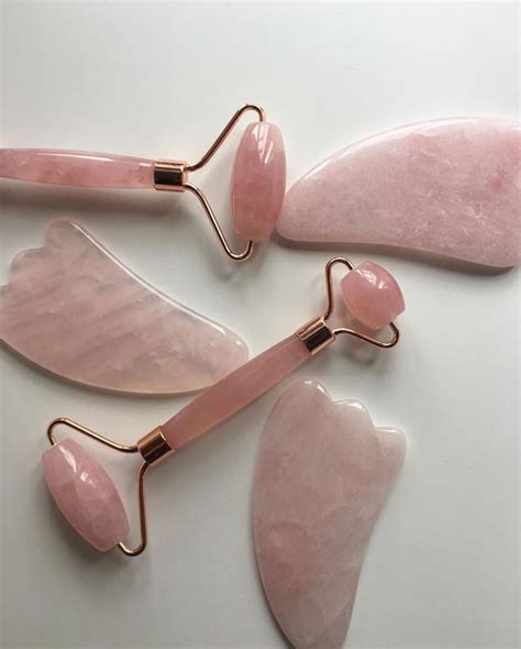 Rose Quartz | Face roller, Rose quartz, Quartz