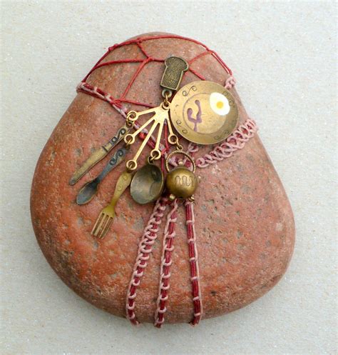 h Stone Crafts, Rock Crafts, Arts And Crafts, Stone Rocks, Stone Art, Weaving Projects, Crochet ...