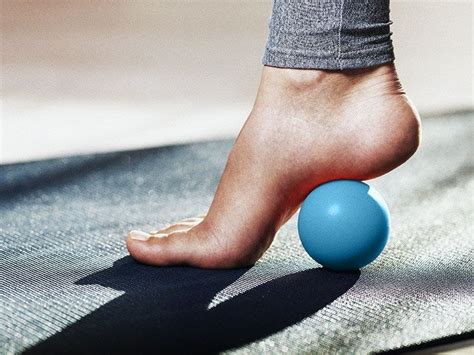 Plantar fasciitis stretches: 6 exercises for heel pain relief