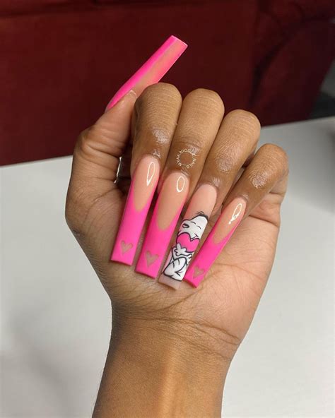 Slay It Louder Nails 💅🏾 on Instagram: “Hand Drawn Glo Art! Valentines ...