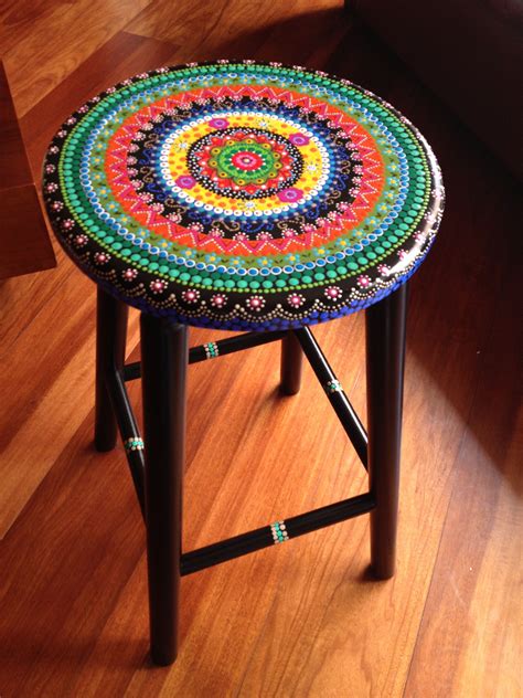 Butacos 60 cm | Funky painted furniture, Painted furniture, Painted stools