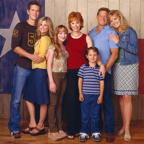 JoAnna Garcia Swisher Gives Hope For Possible 'Reba' Revival - Fame10