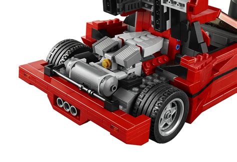 LEGO-Creator-10248-Ferrari-F40-set-6