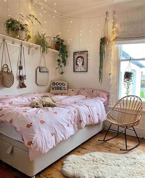 bedrooms | Room inspiration bedroom, Dorm room decor, Room decor