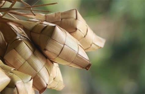 Cara Membuat Ketupat Lebaran Mudah dan Anti Gagal | Info PaDiUMKM