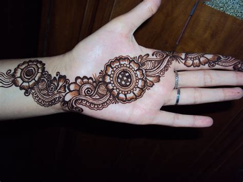 She 9 Style: Simple and Beautiful Mehndi Designs | Simple Mehndi ...