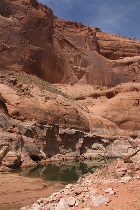 Finding the extraordinary in the ordinary: Lake Powell: Hiking to the Natural Bridge