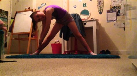 How To Do The Splits | FourGymnasticGirls - YouTube