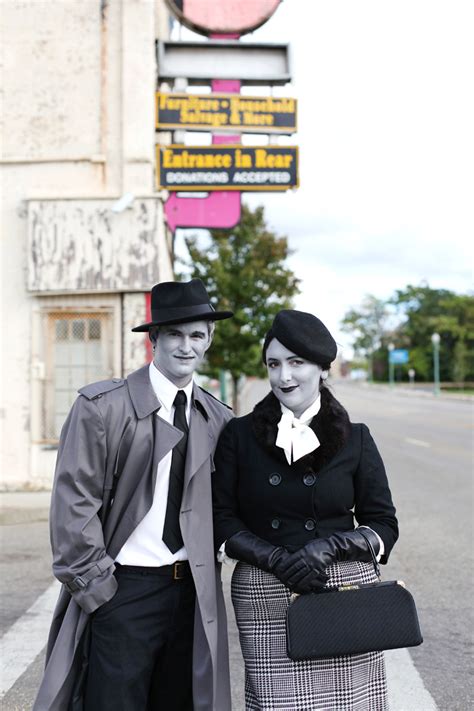 DIY Halloween: Film Noir Grayscale Costume | Babble