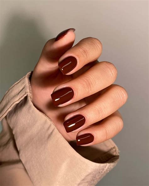 Fall 2024 Manicure Trends - Vanda Jackelyn