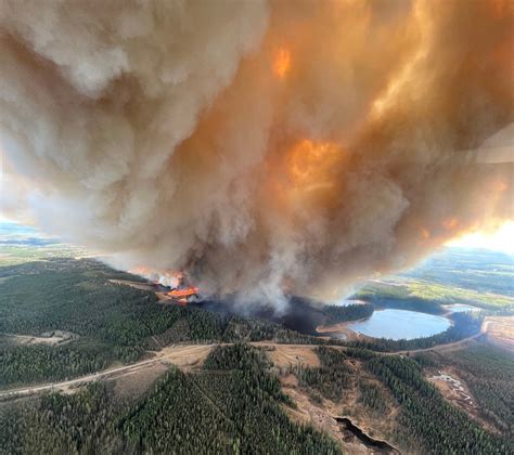 Satellite images capture smoke from out-of-control wildfires in Alberta ...