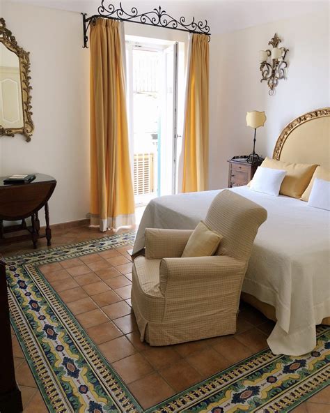 buca di bacco positano amalfi coast hotel room Cheap Rooms, Cool Rooms ...