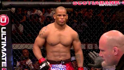 Former Bellator champion Hector Lombard signs with Eagle FC – BOEC.COM