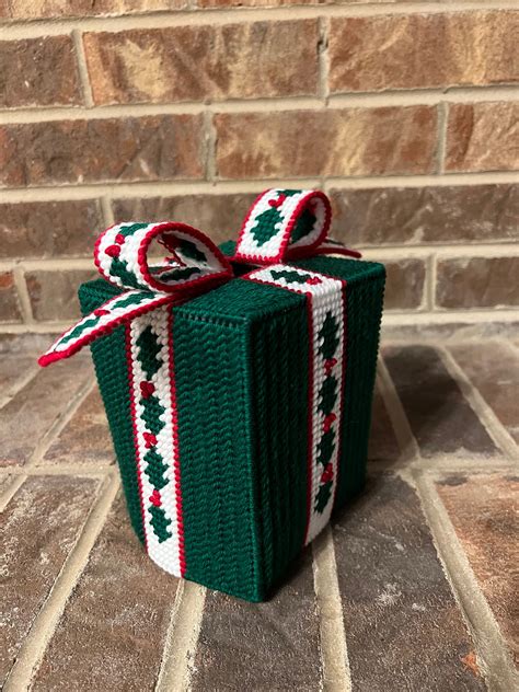 Green Christmas Present Tissue Box Cover - Etsy