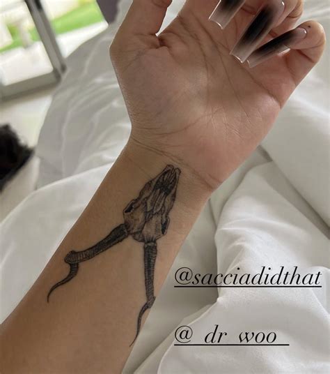 Doja Cat Unveils Her New Satanic Tattoo!! (Pics) - Media Take Out