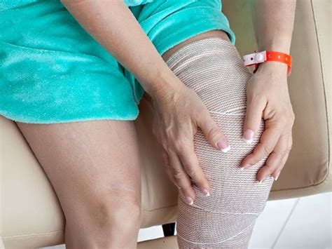 Double Knee Replacement Surgery: Risks, Types, and Recovery