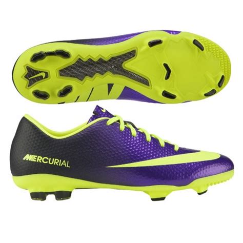 Nike Soccer Cleats Images & Pictures - Becuo