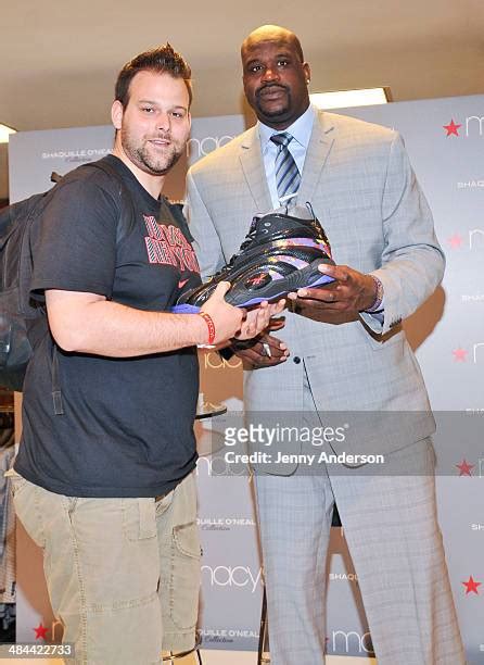 Shaquille Oneal Shoe Size