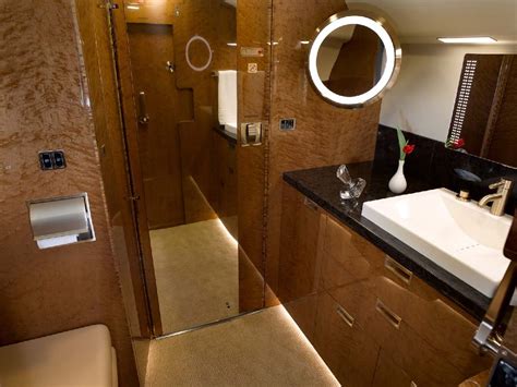 Gulfstream G650 Bathroom