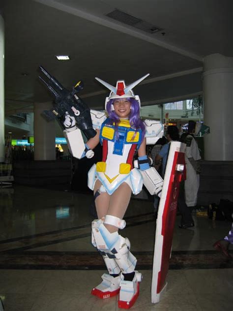 KNIGHTS OF MECHA: TIPS FOR MAKING COSPLAY