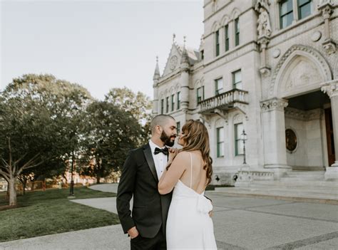 A Luxurious Hartford City Hall Elopement - Scarlet Roots Photography