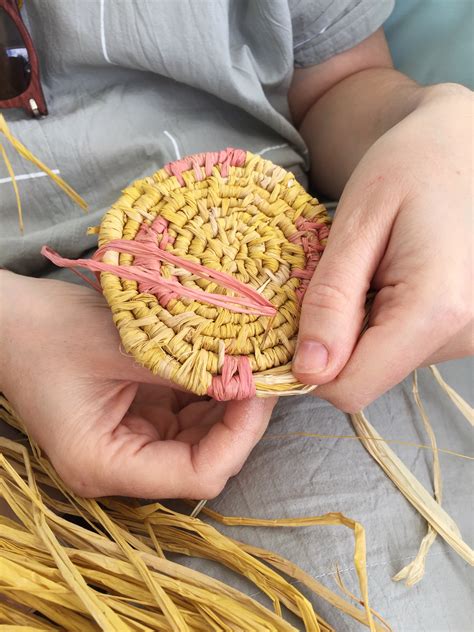 How to weave a basket using raffia or fabric - make your own! — petalplum