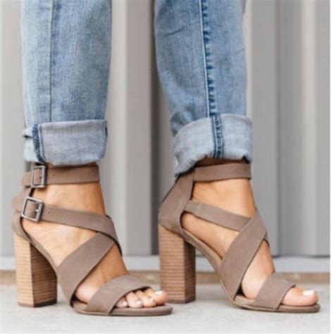 STEVE MADDEN Leather Strappy Sandals in 2021 | Strappy leather sandals ...