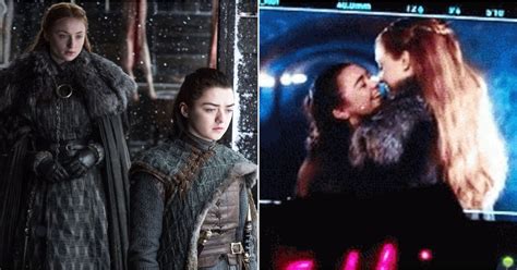 Maisie Williams and Sophie Turner Kissing on Game of Thrones | POPSUGAR ...