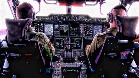 Royal Air Force Airbus A400M Atlas • Flight & Cockpit Video