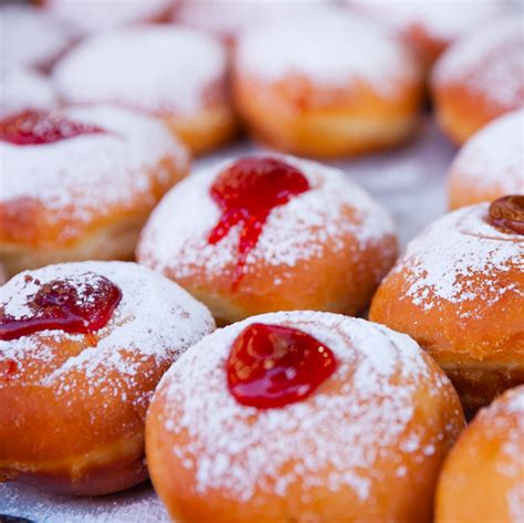 10 Traditional Hanukkah Foods and Their Meaning for the Holiday