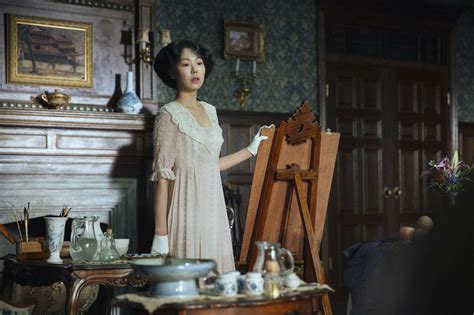 [Photos + Video] Added new stills and notice video for the Korean movie 'The Handmaiden ...