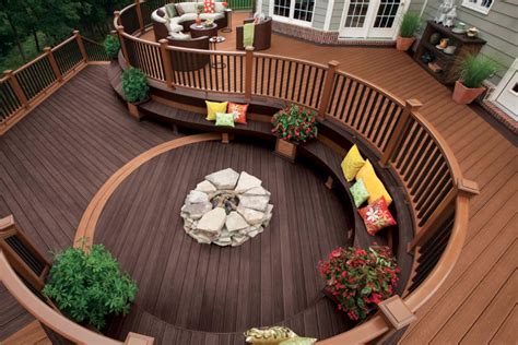 Wood, Composite, or PVC: A Guide to Choosing Deck Materials