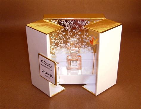 CHANEL COCO Mademoiselle PARFUM 1.5ml/0.05fl.oz. MINI Miniature NEW DELUXE | Box packaging ...