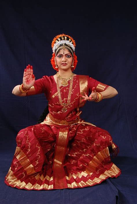 kuchipudi dance classes dallas | Indian dance, Indian classical dance, Indian classical dancer