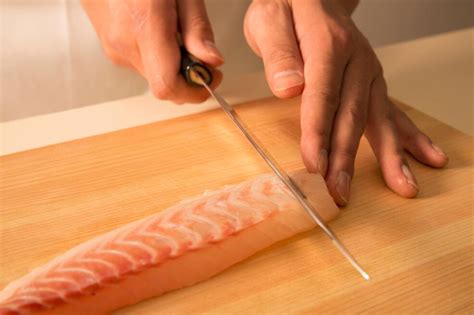 Sushi Knife and Sashimi Knife: Types, Features, and Uses - HDMD Knives Blog