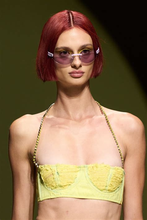 The 5 Key Eyewear Trends Spring 2023 Fashion Accessory Trend