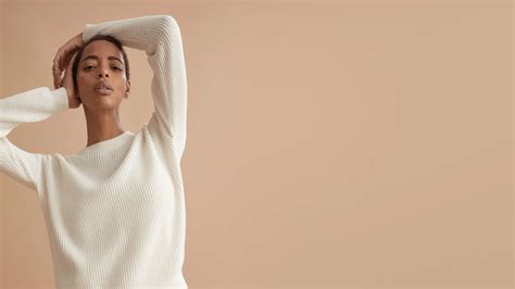 Everlane Launches New Cashmere Ribbed Sweaters