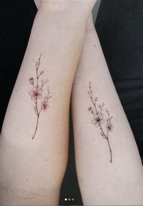 30+ Small Flower Tattoo Ideas – The FSHN