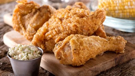 The Real Reason Your Fried Chicken Is Turning Out Soggy